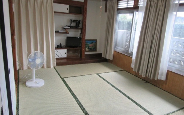 Kominnka Guest House Ya-Ru