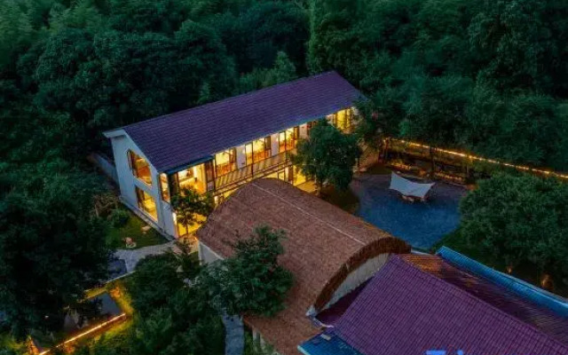 Anji Youzuoliangting Pet-friendly Vacation Apartment