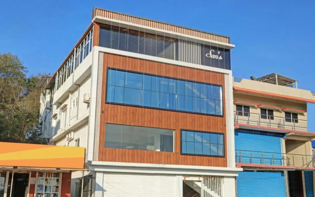 Treebo Sans Sarav Kushalnagar