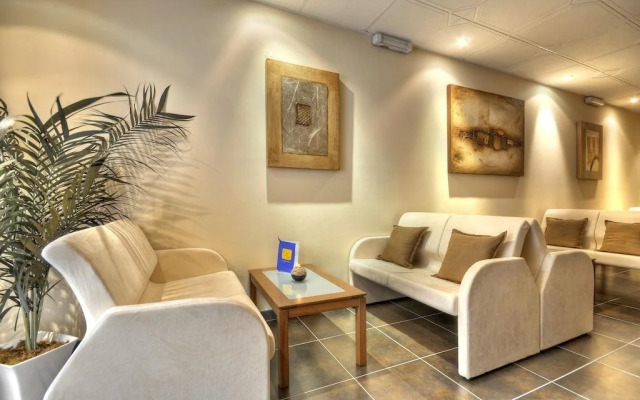 Amls Euro Guest House