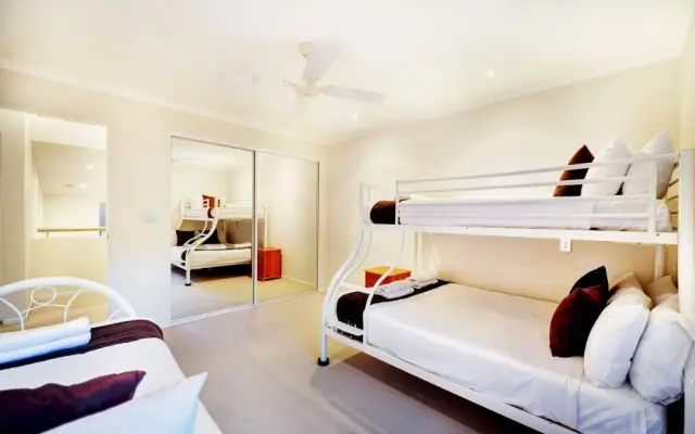 K-Bay 5 Apartment