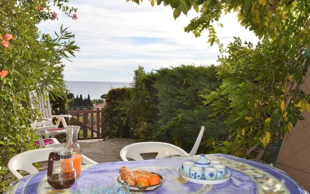 Appartement Le Lavandou, 1 pièce, 4 personnes - FR-1-251-50