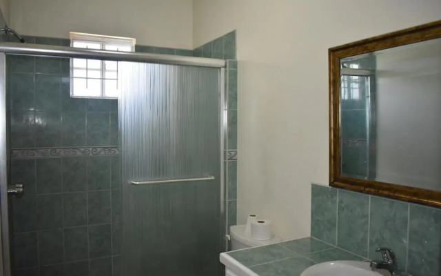 Oland - 2 Bedroom apartment with Marina view