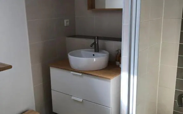 Appartement rénové en duplex à proximité du centre