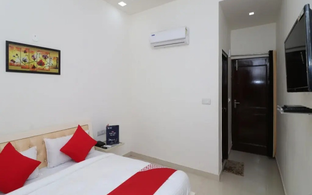 Hotel Golden Leaf By OYO Rooms