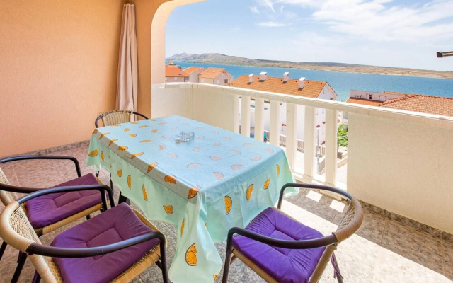 Stunning Apartment in Vidalici With Wifi and 1 Bedrooms