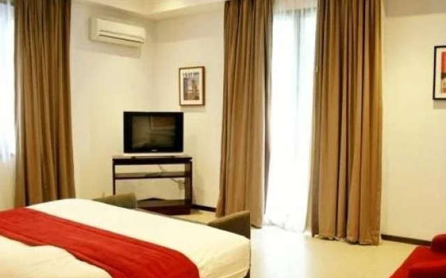 Rumah Nenek Hotel & Restaurant