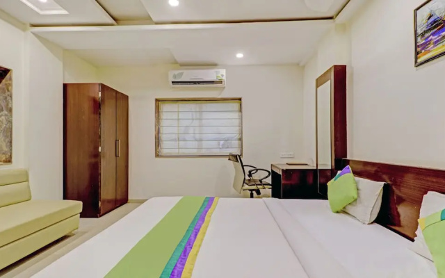 Loharkar Hotel