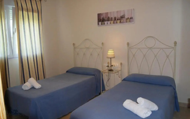 0533 Villa Laura