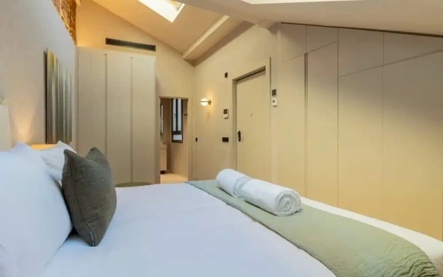 w Cozy Penthouse at Palacio Real