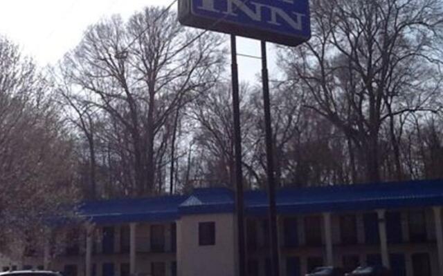 Отель Deluxe Inn - Vicksburg вид на фасад