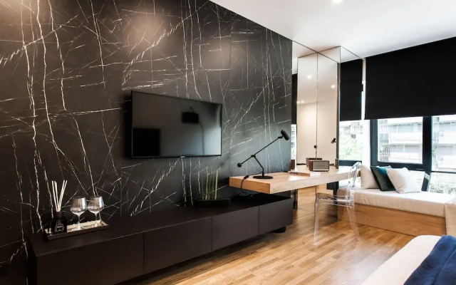 Side by Side Suites in Athens Riviera by The Olon