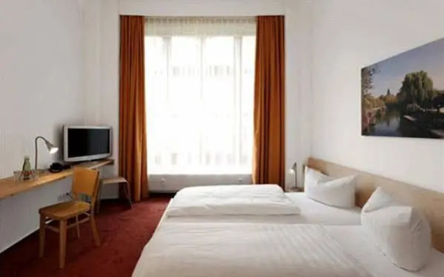 Hotel 26