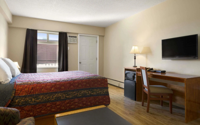 Knights Inn Edmonton
