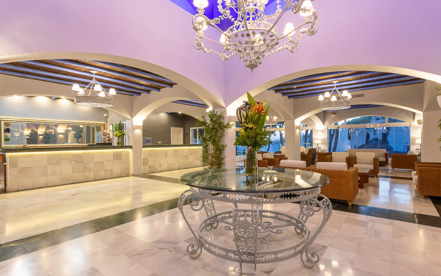 Marbella Resort 8