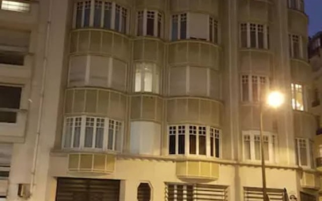 Апартаменты Studio Apartment Near The Eiffel Tower вид на фасад