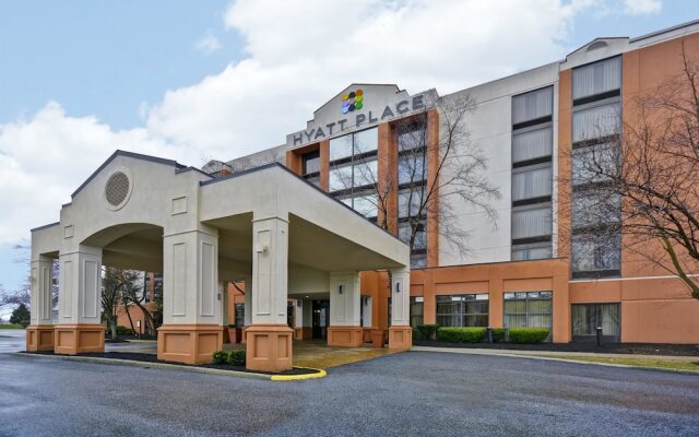 Отель Hyatt Place Columbus/Worthington Колумбус вид на фасад