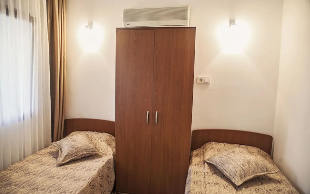 Stone Hotel