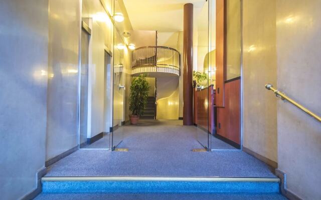 Отель Hemeras Boutique House Aparthotel Duomo 10 Милан вид на фасад