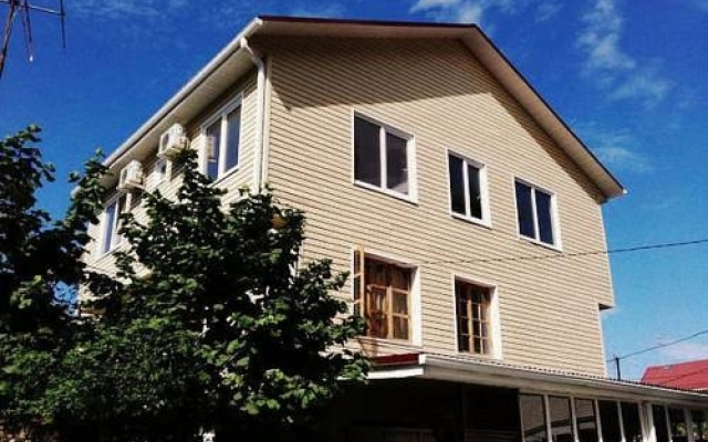 Гостиница Letuchiy Gollandets вид на фасад