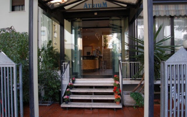 Отель Atrium Италия, Римини - 2 отзыва об отеле, цены и фото номеров - забронировать отель Atrium онлайн вид на фасад