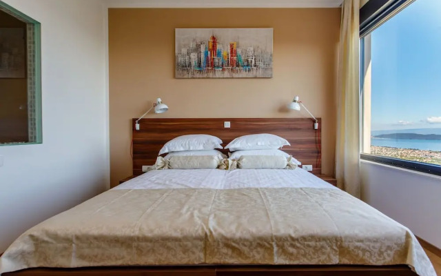 Luxury Villa Grand View