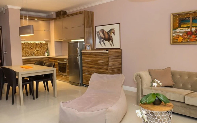Explorer of the Seas - Splendid 3bd, Pool, Terrace