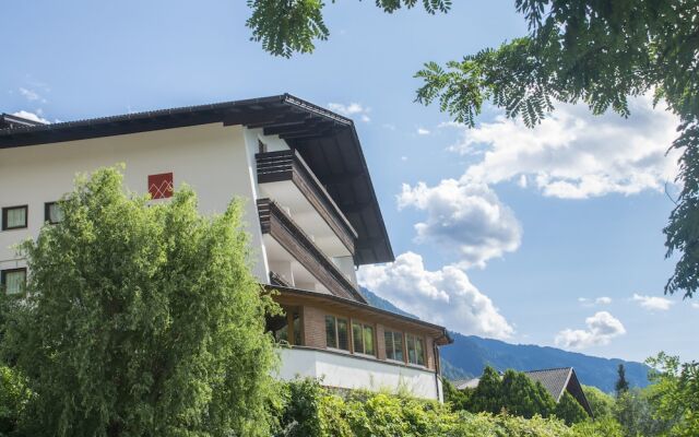 Отель Das Bergland - Vital & Activity Италия, Горнолыжный курорт Ортлер - отзывы, цены и фото номеров - забронировать отель Das Bergland - Vital & Activity онлайн вид на фасад