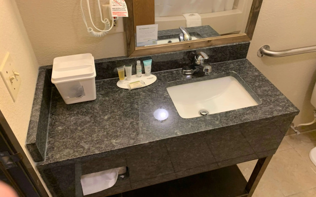 Super 8 by Wyndham Boonville