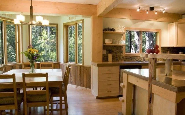 Golden Rockies Lodge