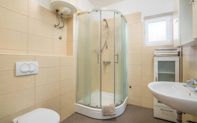 Beautiful Apartment in Baska With 2 Bedrooms and Wifi