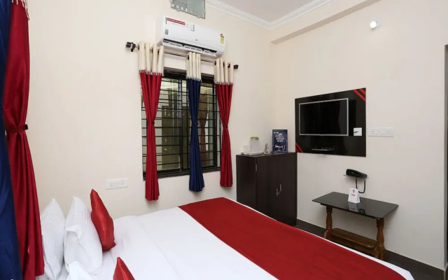 OYO Flagship 9964 Hotel Shine
