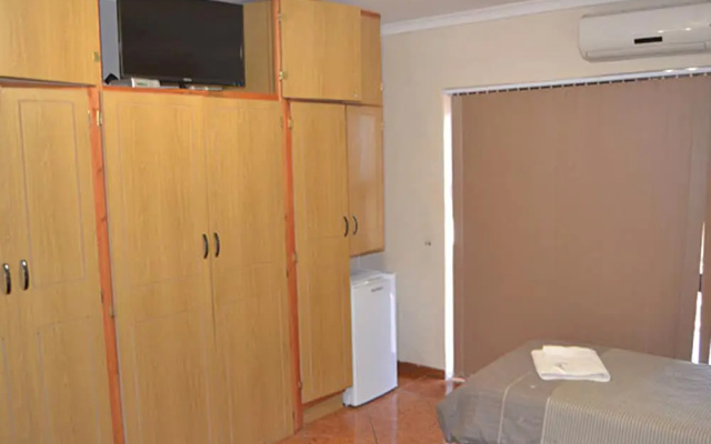 Esme's Guest House