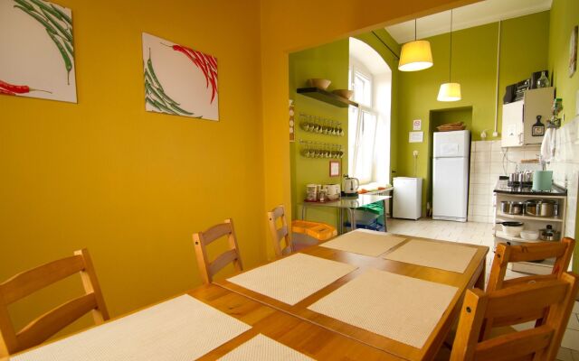 Отель Cinnamon Hostel Польша, Вроцлав - отзывы, цены и фото номеров - забронировать отель Cinnamon Hostel онлайн