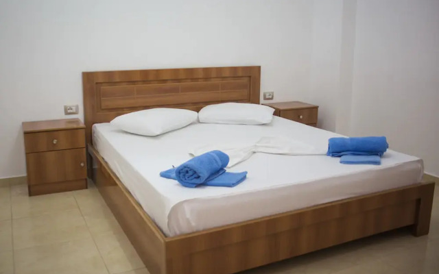 Aleksander Apartments
