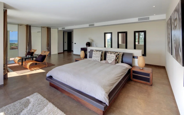 Contemporary Villa, Golf La Alquería, Benahavis, Marbella