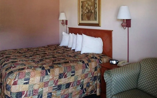 Rodeway Inn Leesburg Chain of Lakes