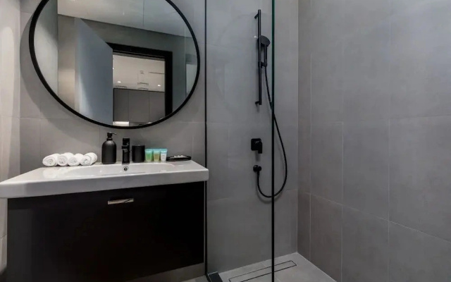 Waves - Premium 1BR Apartment Overlooking Burj Khalifa