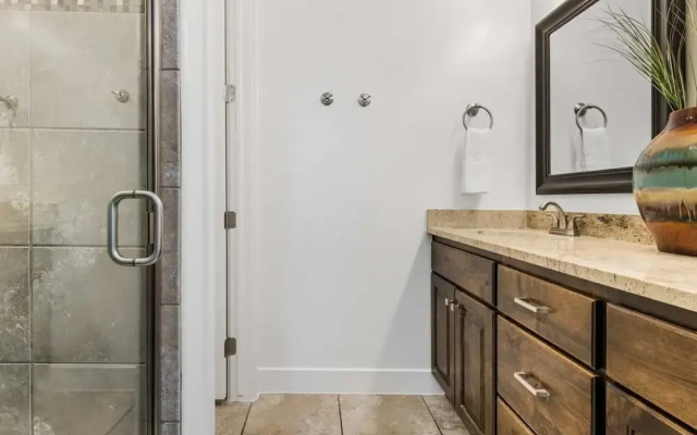 Narrow's Gateway 4 Bedroom Townhouse
