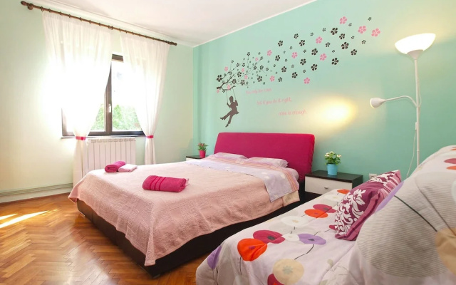 Apartment 1844