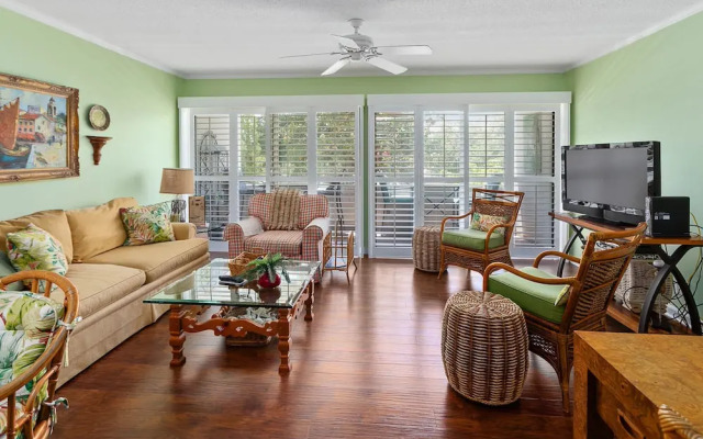 543 Beachview Drive by Hodnett Cooper
