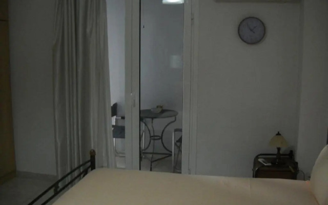 Central Cozy Apartment 4