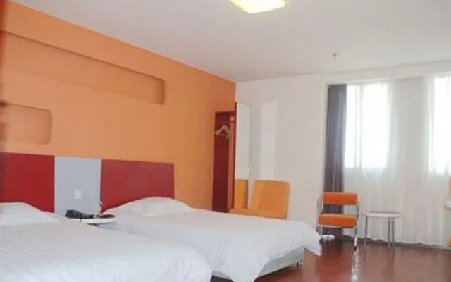 Motel 168 Shanghai Waigaoqiao FTA Huashan Road Branch