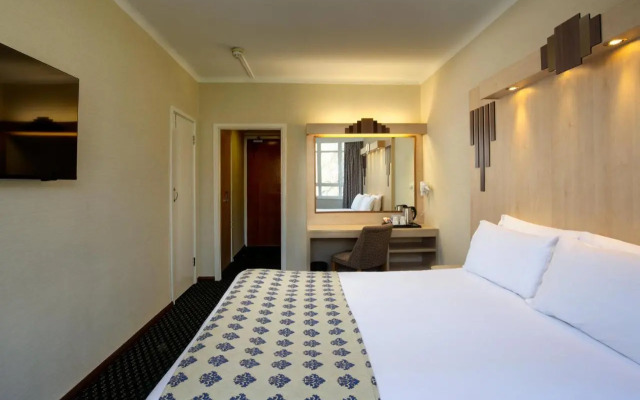 Tavistock Hotel