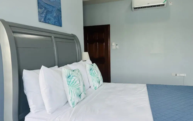 Luxury Apartments and Rooms, The Lagoons