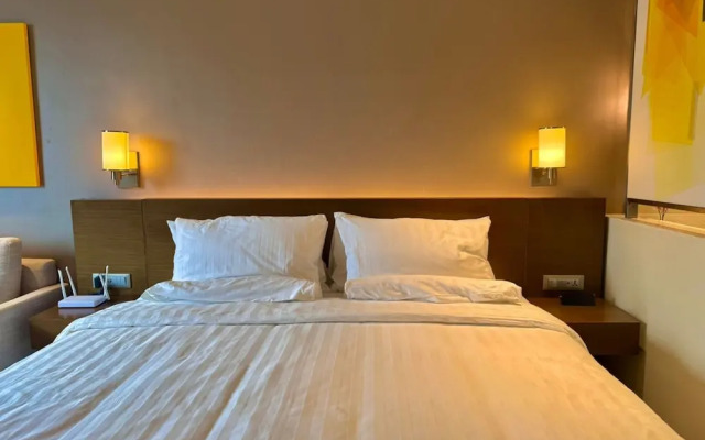 Cozy Retreat King Suite