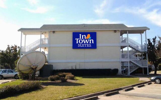 InTown Suites Sugarland 2