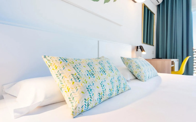Hotel San Fermín by Dorobe