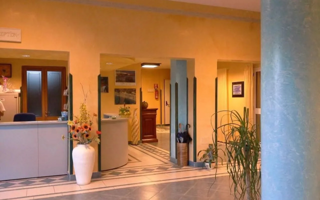 Hotel Villaggio dei Pini