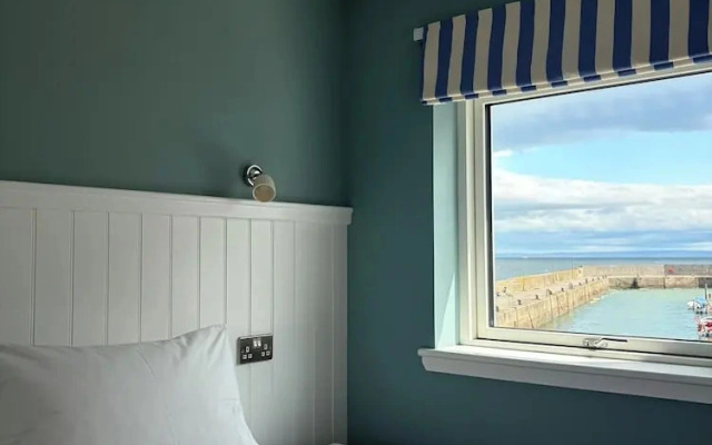 Shore Hotel